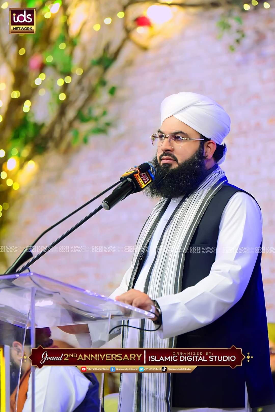 حضرت علامہ سید غلام دستگیر گیلانی خطاب کرتے ہوئے